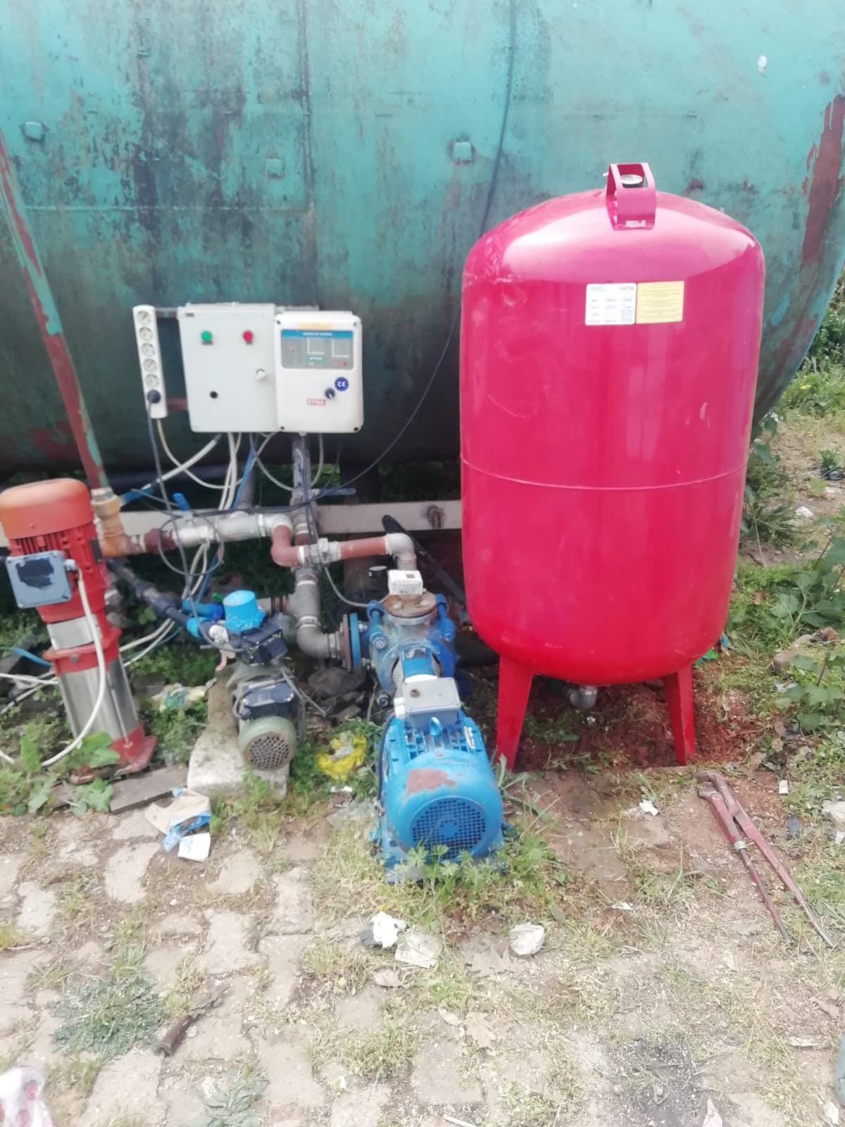 At Çifliği sulama sistemi kurulumu